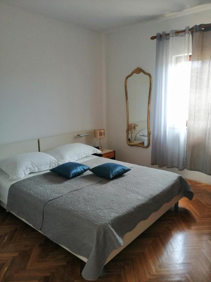 Olive Garden Accomodation Savar Kültér fotó